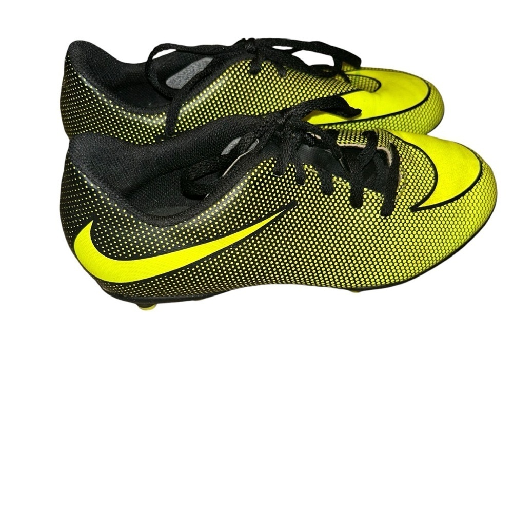Nike Kids Bravata II FG neon yellow Soccer Cleats kid 4.5 youth